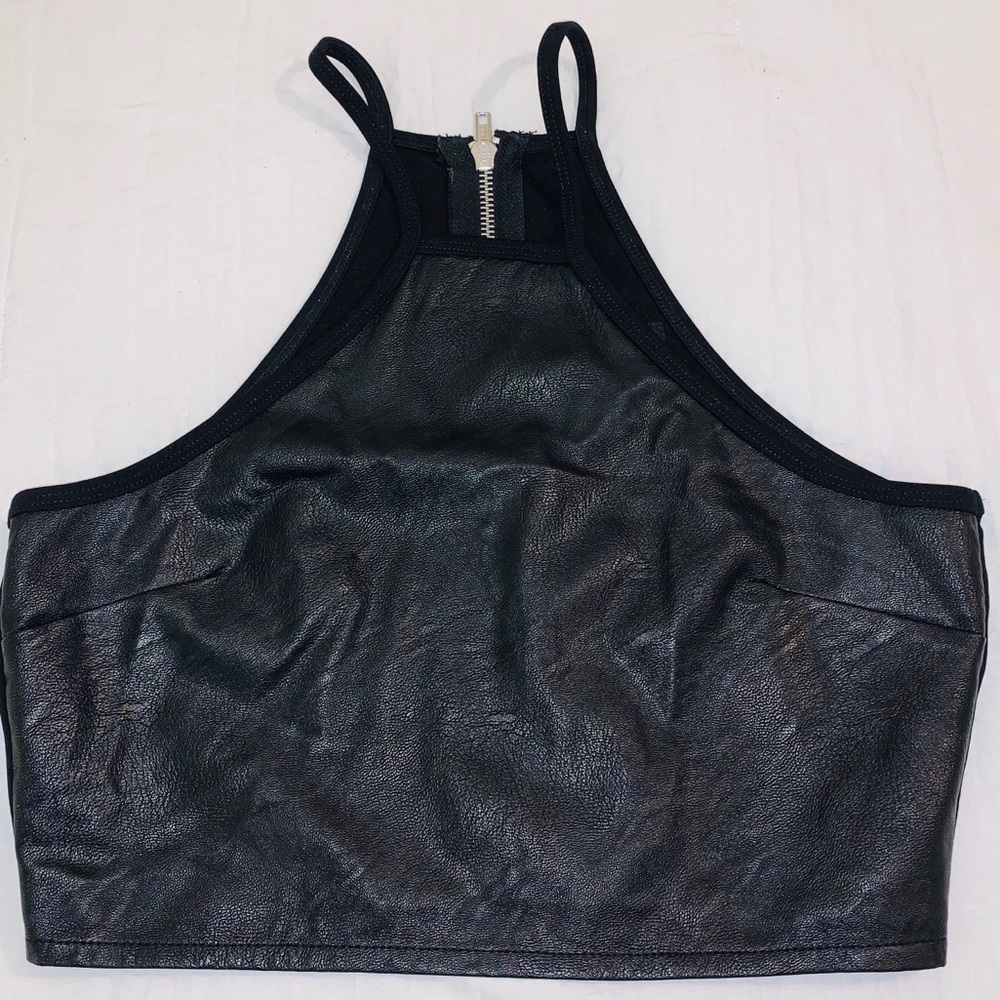 4/$25♦️ FOREVER 21 Faux Leather High Neck Crop Top